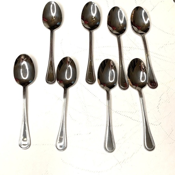 WALLACE Regal Pearl Stainless Steel Flatware 24 Pieces - Picture 8 of 12